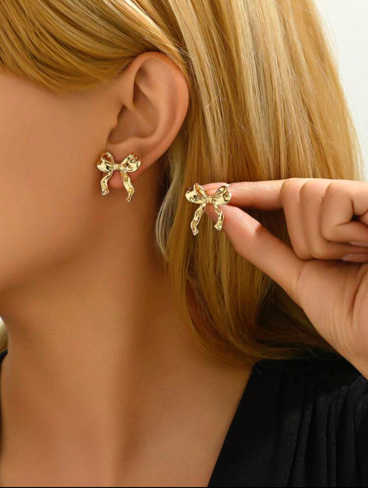 Elise Bow Earrings